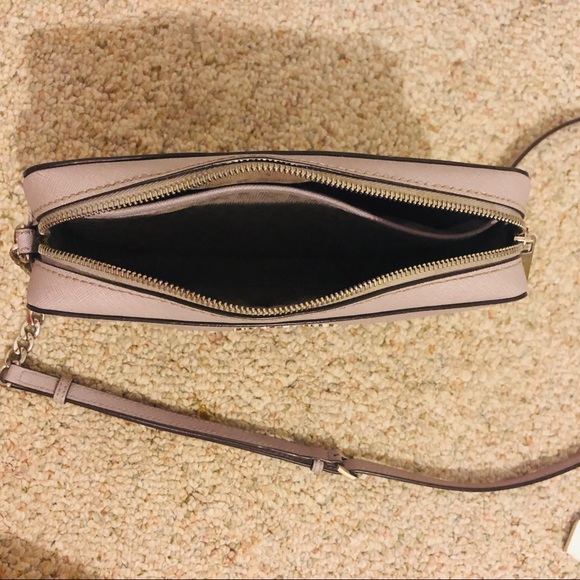 Michael Kors Purple/Lilac Crossbody - Picture 2 of 2